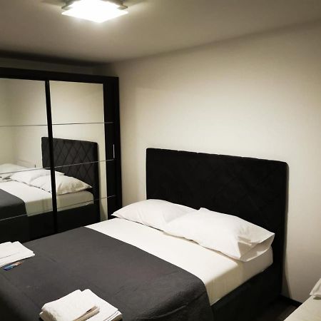 Apartment Vista โอมิช ภายนอก รูปภาพ
